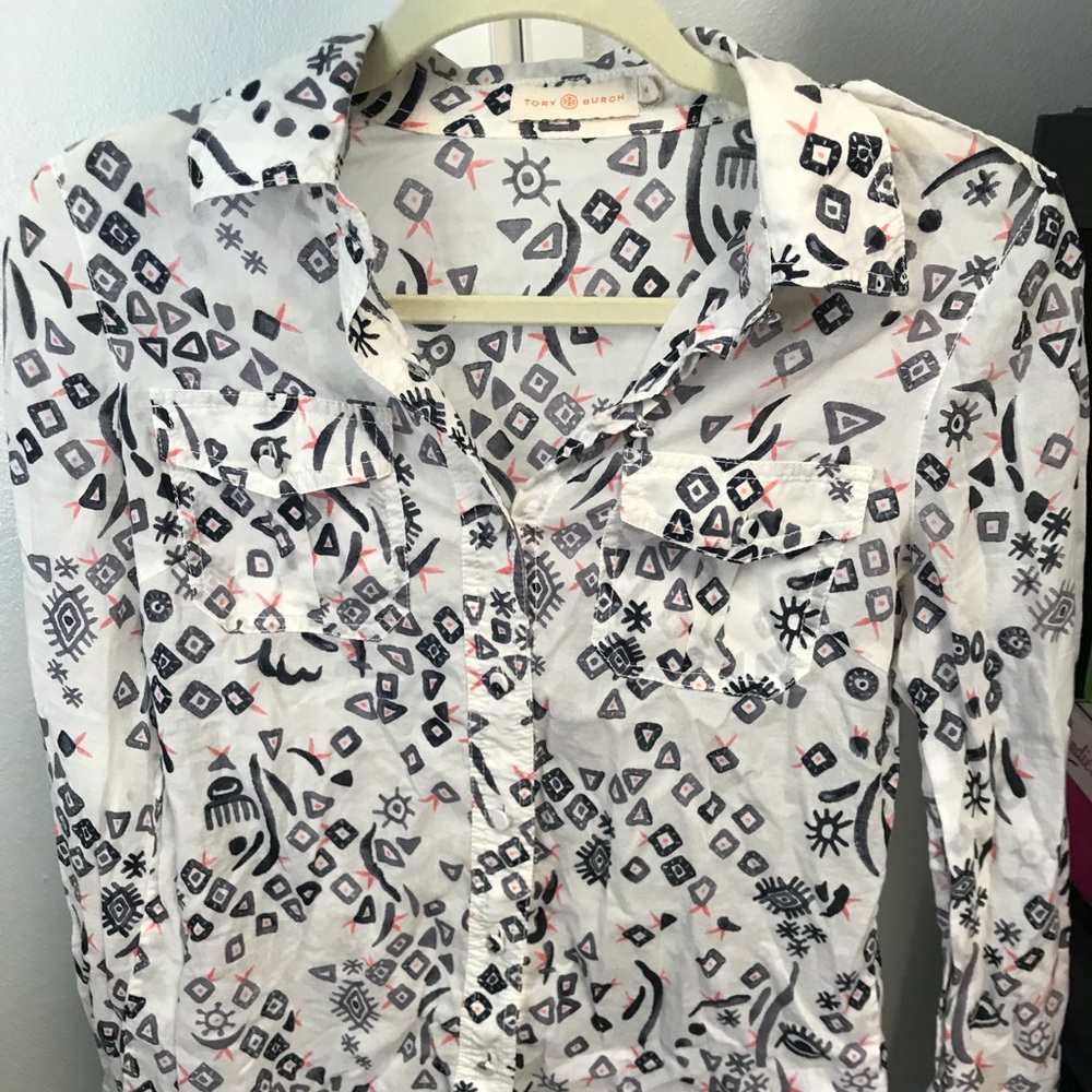 Tory Burch lightweight long sleeved shirt.